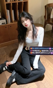 書瑤 159 45 D 22歲    身材超好不肥不瘦